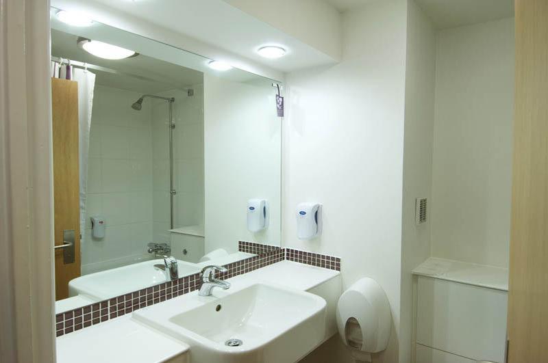 Premier Inn Cobham كوبهام المظهر الخارجي الصورة
