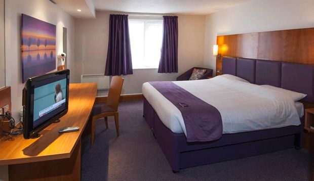 Premier Inn Cobham كوبهام المظهر الخارجي الصورة